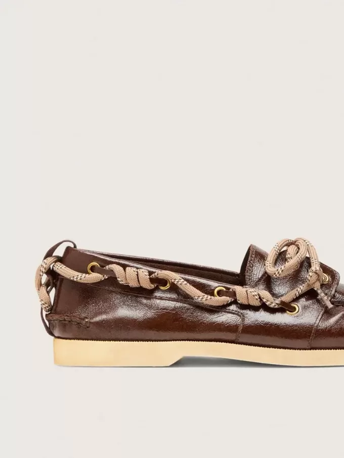 Mocasines Cruise para mujer en piel marrón oscuro brillante con cordones de senderismo gris paloma Mocasines Cruise para mujer en piel marrón oscuro brillante con cordones de senderismo gris paloma