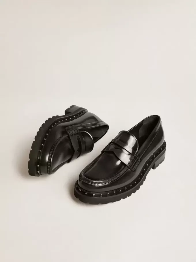 Mocasines gruesos para mujer en piel negra con tachuelas