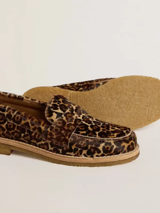 Mocasines Jerry para mujer en piel de potro con estampado de leopardo Mocasines Jerry para mujer en piel de potro con estampado de leopardo