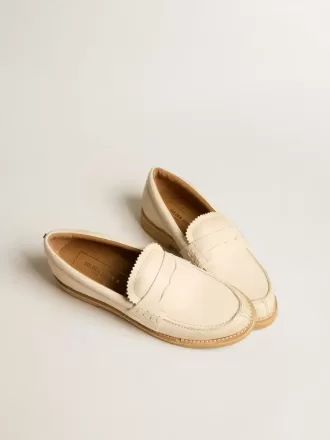 Mocasín Jerry en piel color blanco mantequilla