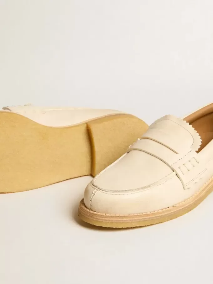 Mocasín Jerry en piel color blanco mantequilla