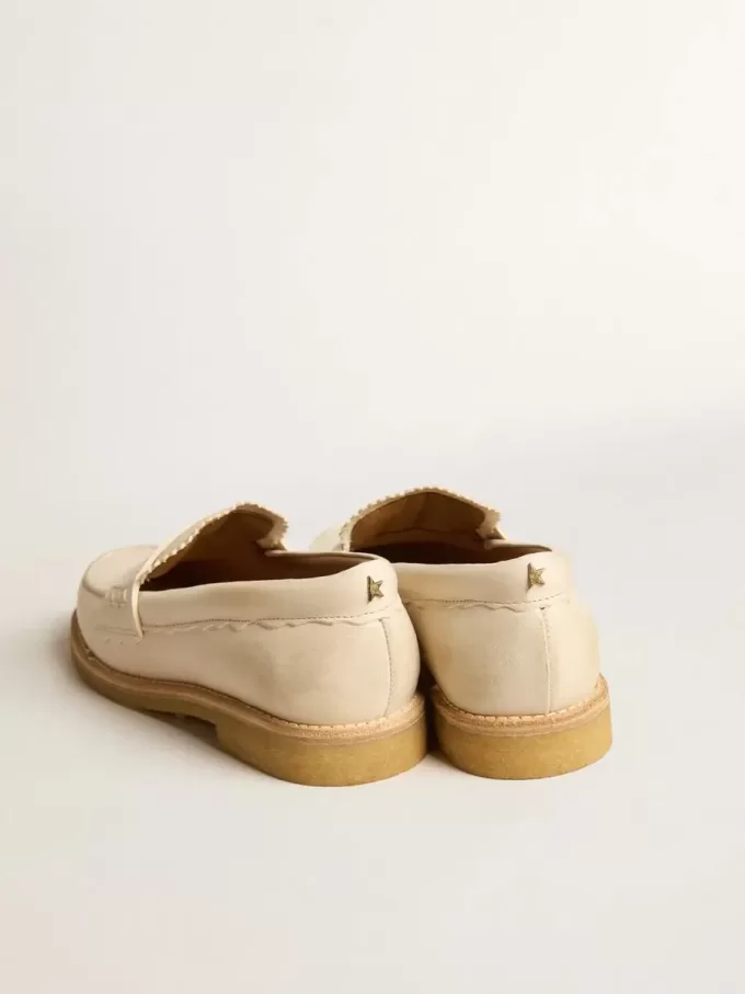 Mocasín Jerry en piel color blanco mantequilla