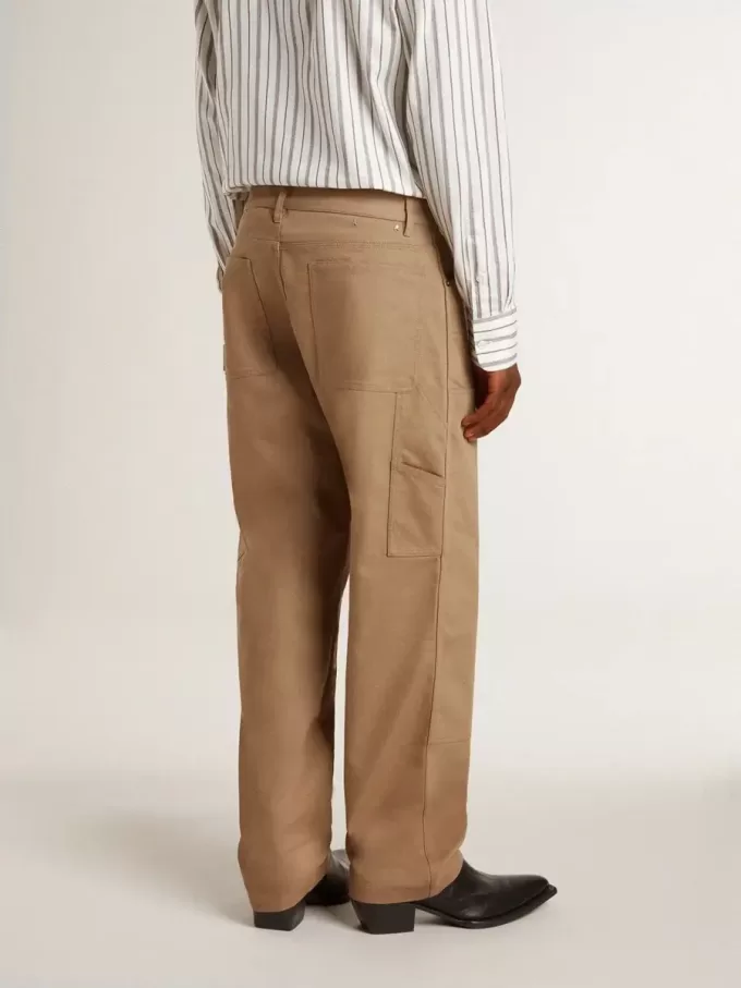 Pantalones beige para hombre con parches Pantalones beige para hombre con parches