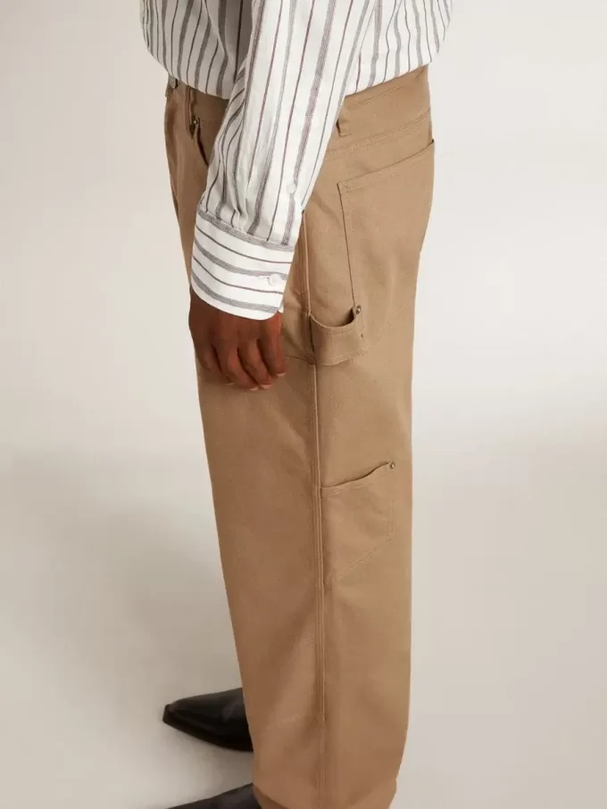 Pantalones beige para hombre con parches Pantalones beige para hombre con parches