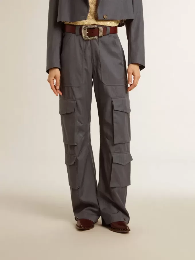 Pantalones cargo de mujer en lana azul celeste Pantalones cargo de mujer en lana azul celeste
