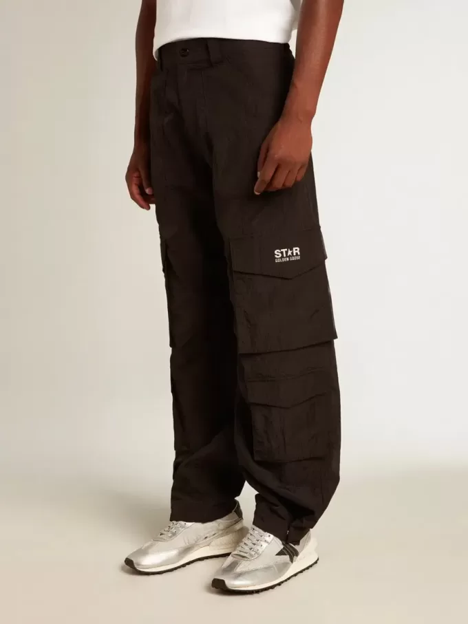 Pantalones cargo de nailon ripstop de color negro Pantalones cargo de nailon ripstop de color negro