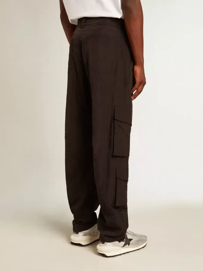 Pantalones cargo de nailon ripstop de color negro Pantalones cargo de nailon ripstop de color negro