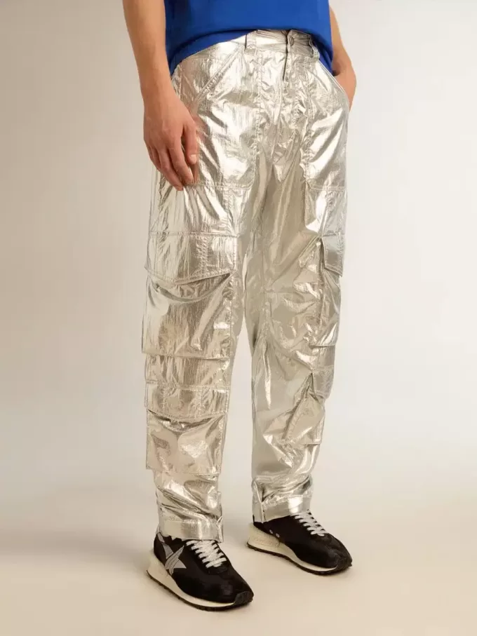 Pantalones cargo para hombre en tejido técnico plateado