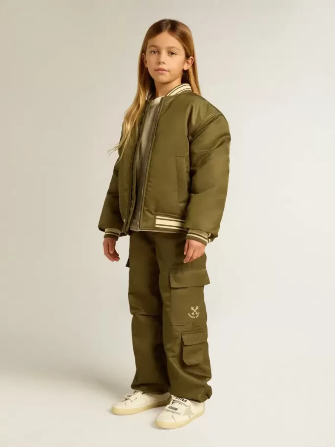 Pantalones cargo para niños en verde militar Pantalones cargo para niños en verde militar