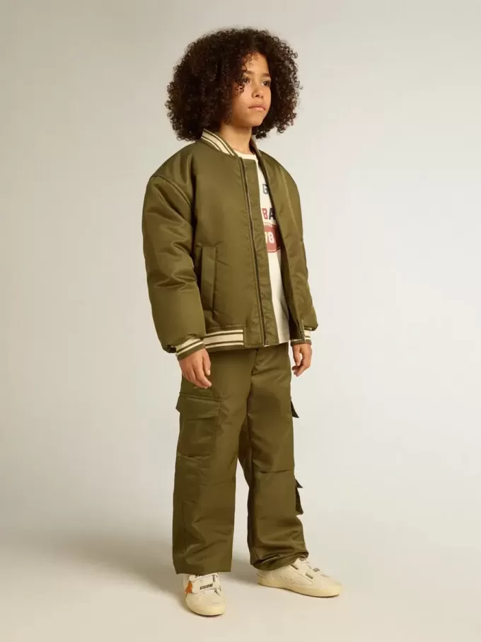 Pantalones cargo para niños en verde militar Pantalones cargo para niños en verde militar