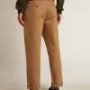 Pantalones chinos beige caqui de la colección Golden Pantalones chinos beige caqui de la colección Golden