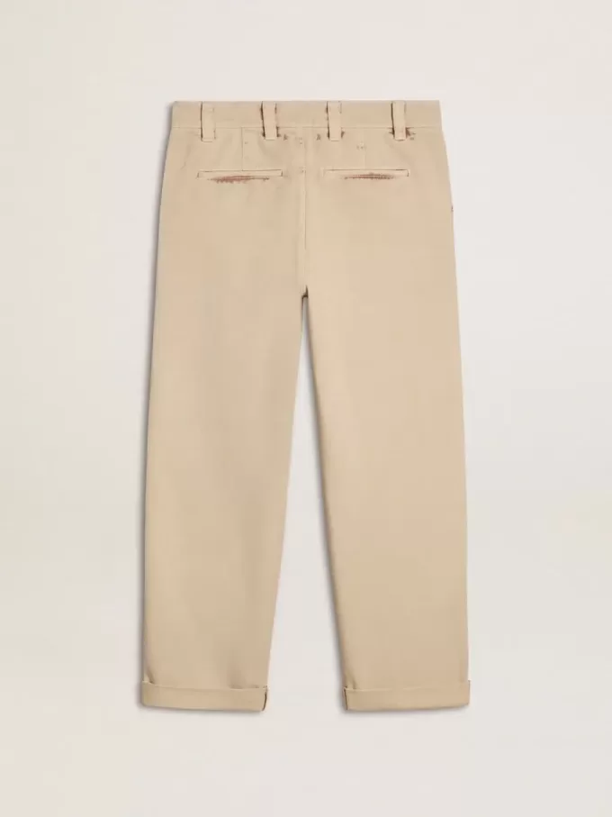 Pantalones chinos beige para hombre con acabado desgastado Pantalones chinos beige para hombre con acabado desgastado