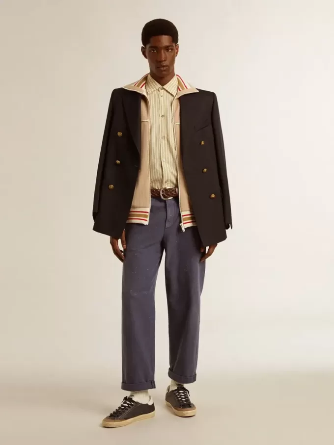 Pantalones chinos de hombre en azul con efecto desgastado Pantalones chinos de hombre en azul con efecto desgastado