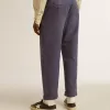Pantalones chinos de hombre en azul con efecto desgastado Pantalones chinos de hombre en azul con efecto desgastado