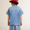 Pantalones cortos vaqueros para niño con bordado en la parte trasera Pantalones cortos vaqueros para niño con bordado en la parte trasera