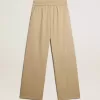 Pantalones de chándal para hombre color arena con bolsillo trasero Pantalones de chándal para hombre color arena con bolsillo trasero