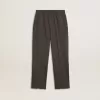 Pantalones de chándal para niño en verde militar con bordados Pantalones de chándal para niño en verde militar con bordados