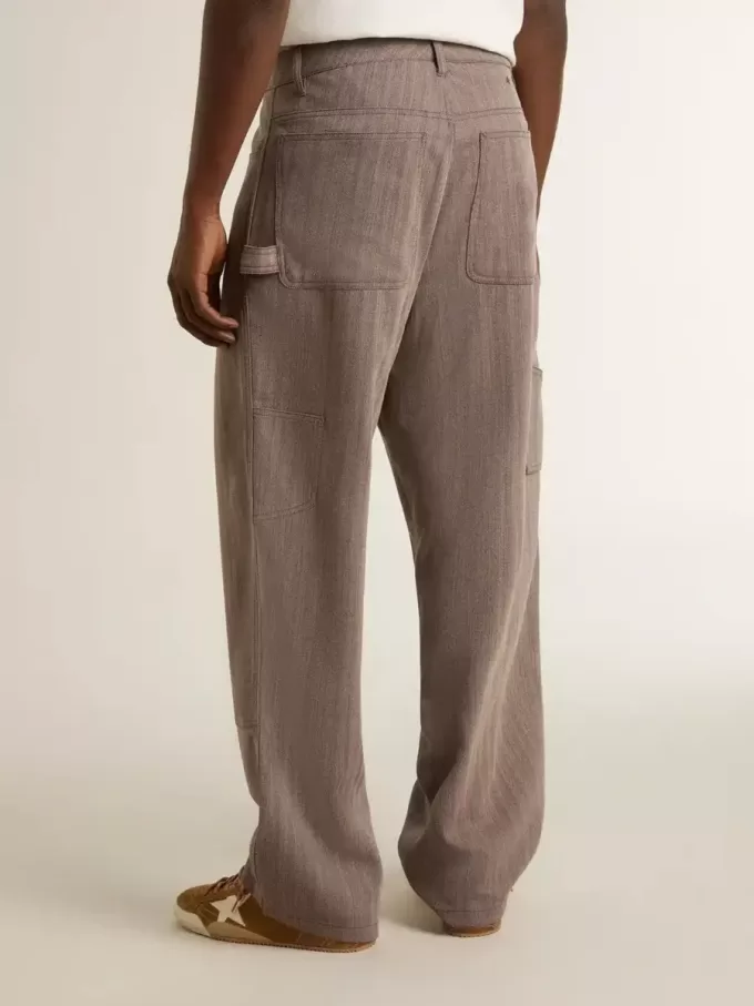 Pantalones de hombre de mezcla de lana en micro chevron marrón claro Pantalones de hombre de mezcla de lana en micro chevron marrón claro