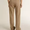Pantalones de mujer en mezcla de lino con diseño en espiga color arena Pantalones de mujer en mezcla de lino con diseño en espiga color arena