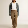 Pantalones de mujer en tejido de lana a medida gris paloma Pantalones de mujer en tejido de lana a medida gris paloma