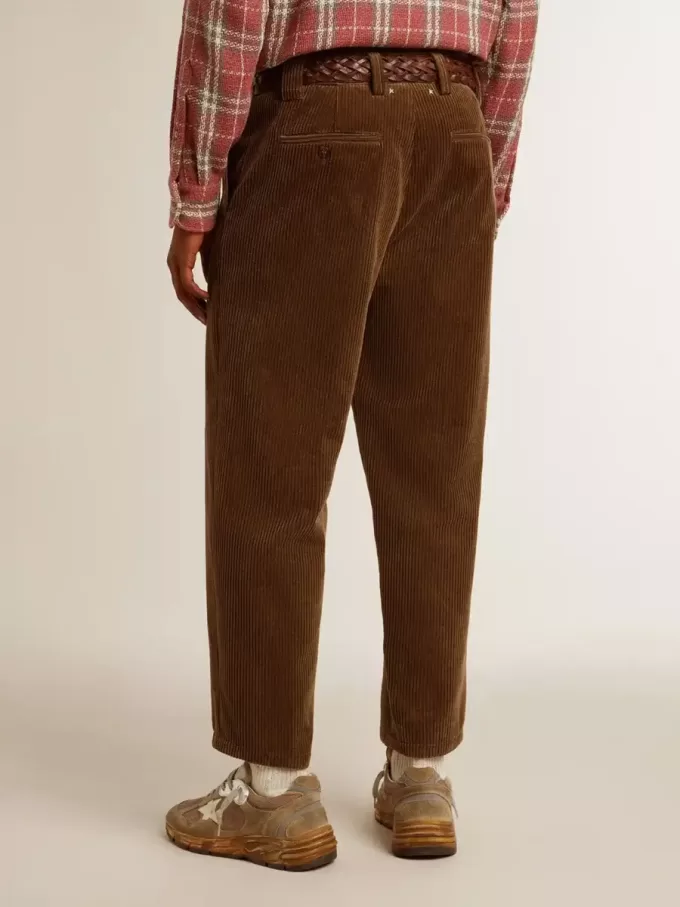 Pantalones de pana verde oliva oscuro para hombre Pantalones de pana verde oliva oscuro para hombre