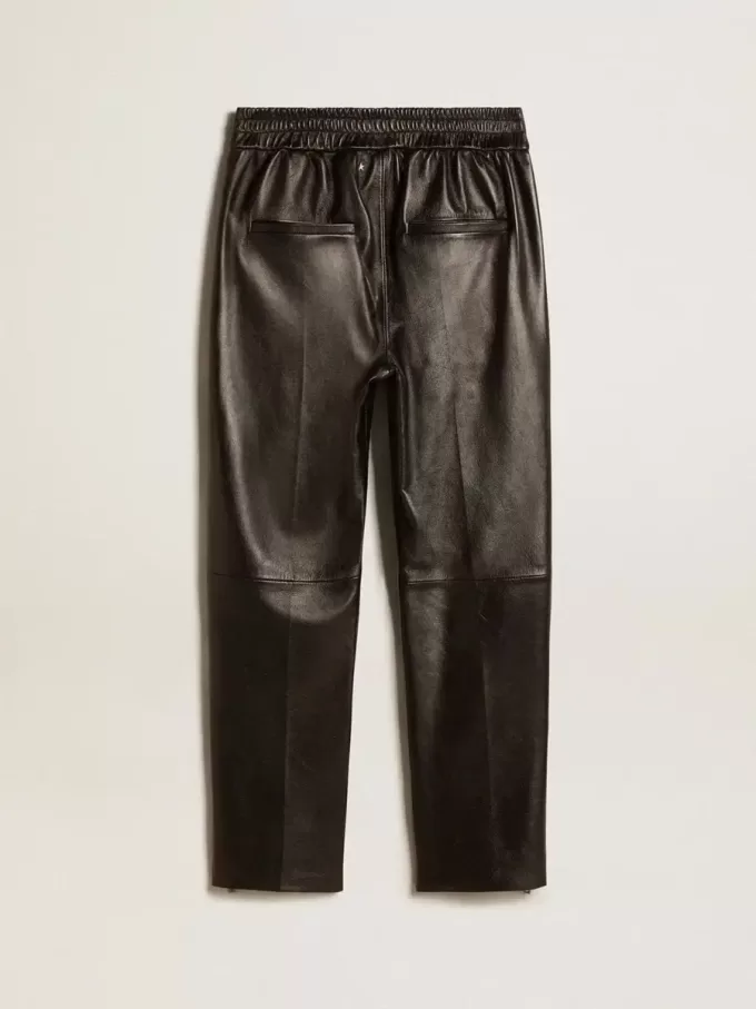 Pantalones joggers negros de piel napa con cremallera en la base Pantalones joggers negros de piel napa con cremallera en la base