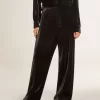 Pantalones negros con efecto terciopelo Pantalones negros con efecto terciopelo
