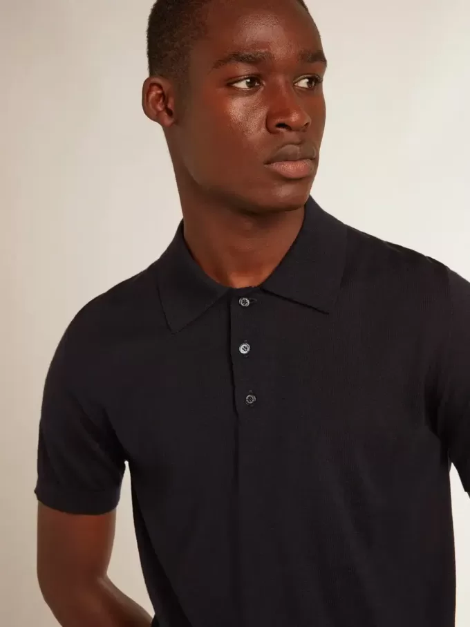 Polo de manga corta para hombre en lana merino azul marino Polo de manga corta para hombre en lana merino azul marino