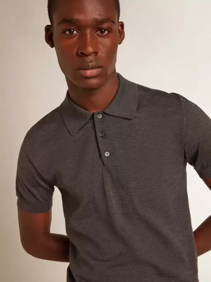 Polo de manga corta para hombre en lana merino gris Polo de manga corta para hombre en lana merino gris