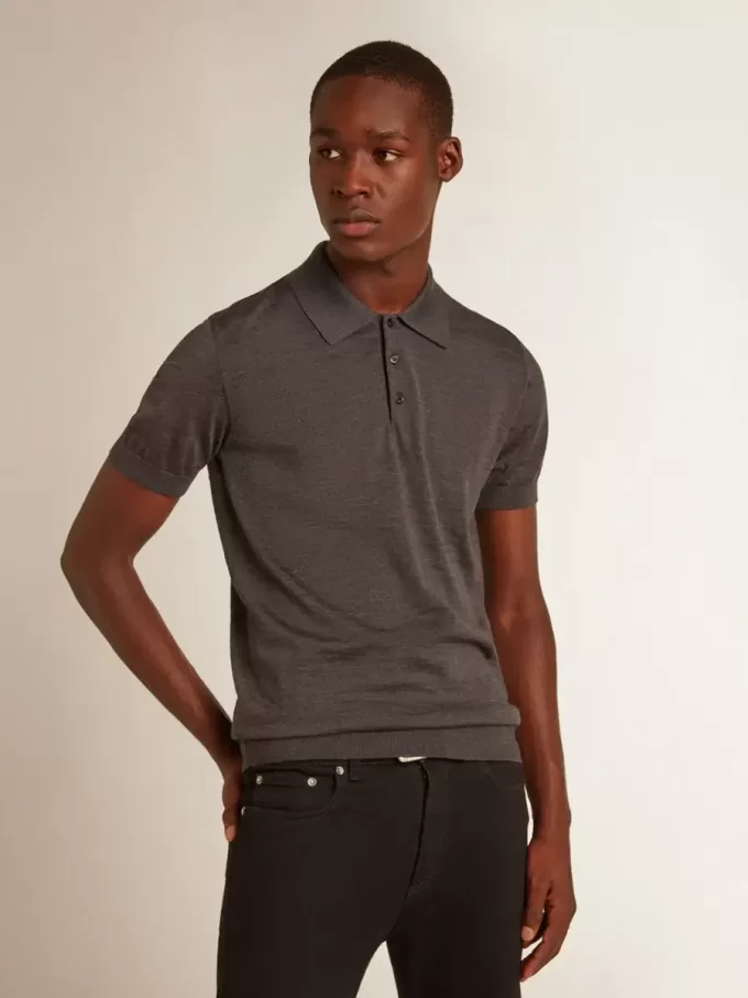 Polo de manga corta para hombre en lana merino gris Polo de manga corta para hombre en lana merino gris