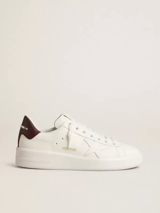 Purestar con estrella de cuero blanco y lengüeta del talón de cuero ciruela