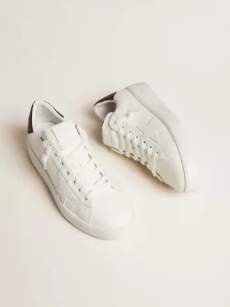 Purestar con estrella de cuero blanco y lengüeta del talón de cuero ciruela