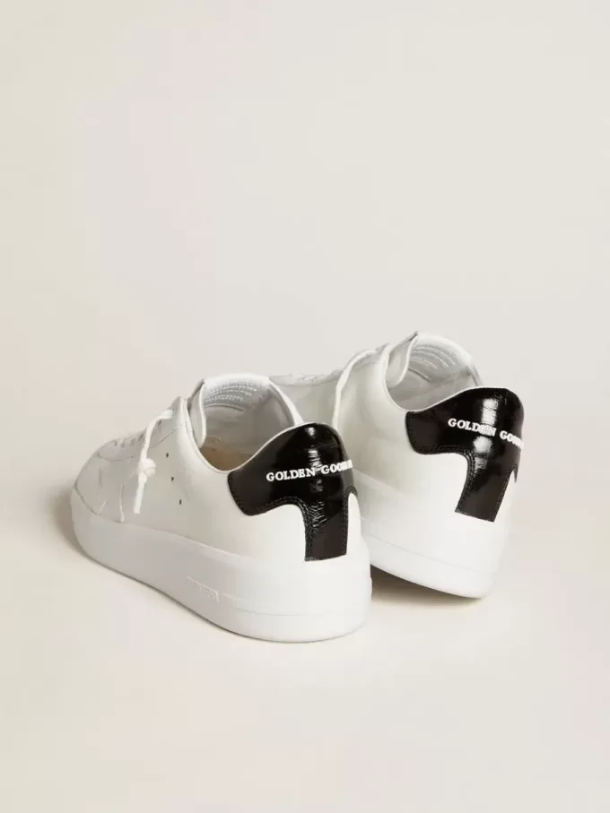 Purestar para mujer con estrella de cuero y lengüeta del talón de charol negro