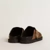 Sabot Lucy para mujer en ante gris paloma con hebilla metálica dorada Sabot Lucy para mujer en ante gris paloma con hebilla metálica dorada