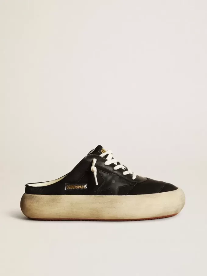 Sabots Space-Star para mujer en nailon negro con estrella de cuero negro Sabots Space-Star para mujer en nailon negro con estrella de cuero negro