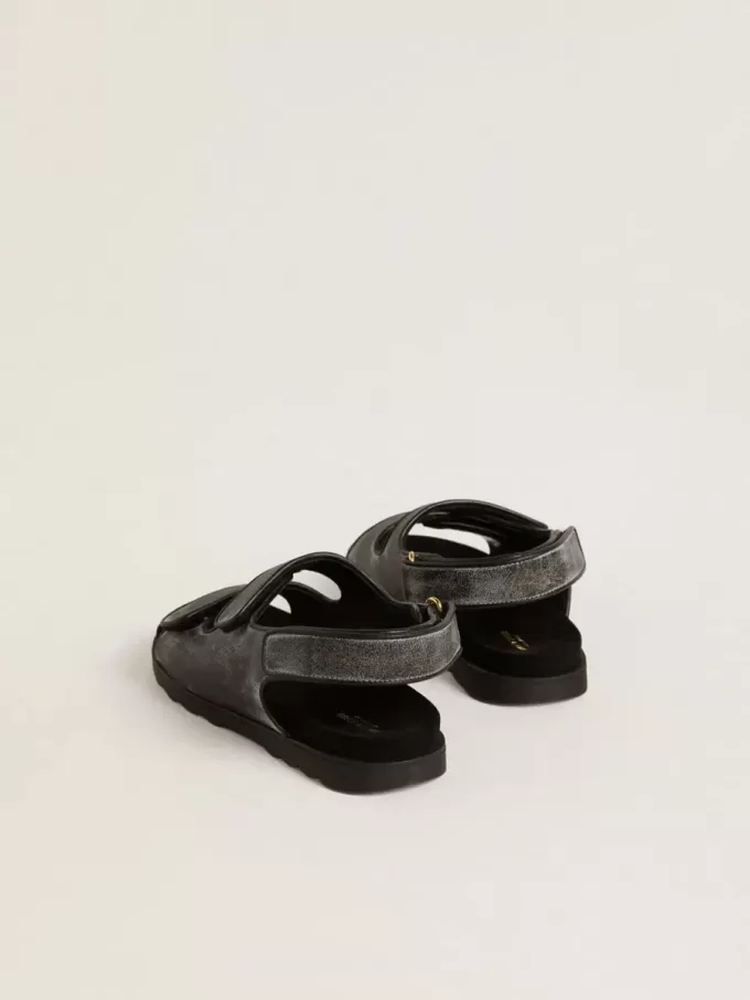 Sandalias Noa Junior en piel negra desgastada Sandalias Noa Junior en piel negra desgastada