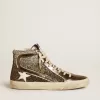 Sandalias para mujer en negro y plata brillante con estrella de piel y destellos metálicos Sandalias para mujer en negro y plata brillante con estrella de piel y destellos metálicos