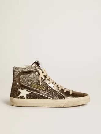 Sandalias para mujer en negro y plata brillante con estrella de piel y destellos metálicos