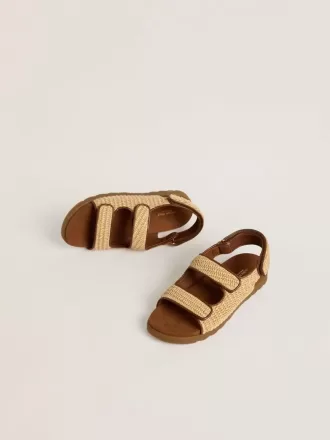 Sandalias Young Noa en rafia beige y piel marrón Sandalias Young Noa en rafia beige y piel marrón