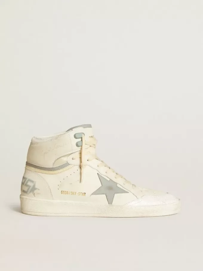 Sky-Star para hombre en piel con estrella de piel azul claro y lengüeta blanca en el talón Sky-Star para hombre en piel con estrella de piel azul claro y lengüeta blanca en el talón