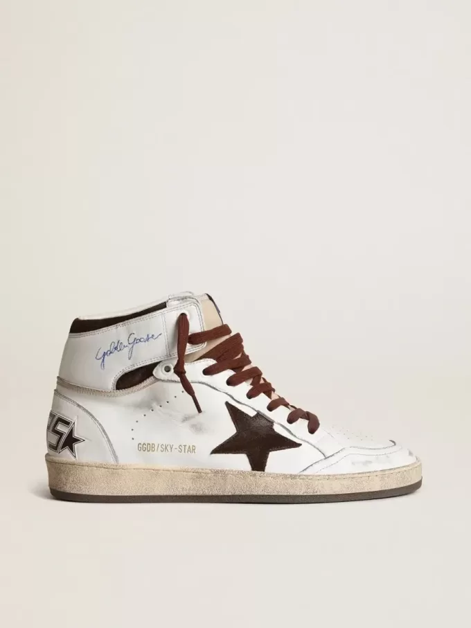 Sky-Star para hombre en piel napa blanca con estrella de ante color chocolate Sky-Star para hombre en piel napa blanca con estrella de ante color chocolate