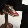 Sky-Star para mujer en piel brillante negra con estrella roja
