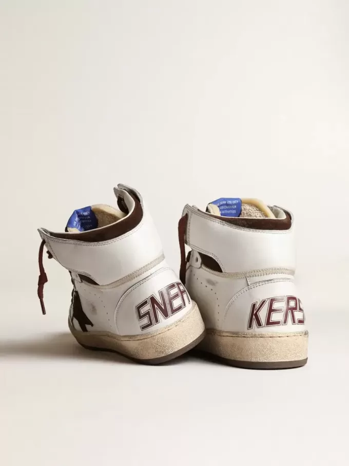 Sky-Star para mujer en piel napa blanca con estrella de ante color chocolate Sky-Star para mujer en piel napa blanca con estrella de ante color chocolate