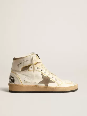 Sky-Star para mujer en piel napa blanca con estrella de ante gris paloma