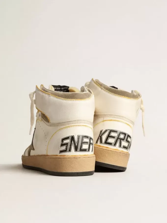 Sky-Star para mujer en piel napa blanca con estrella de ante gris paloma Sky-Star para mujer en piel napa blanca con estrella de ante gris paloma