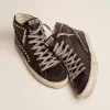 Slide negro con tachuelas para hombre Slide negro con tachuelas para hombre