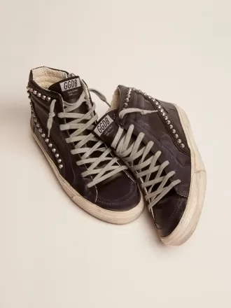 Slide negro con tachuelas para hombre