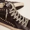 Slide negro con tachuelas para hombre Slide negro con tachuelas para hombre
