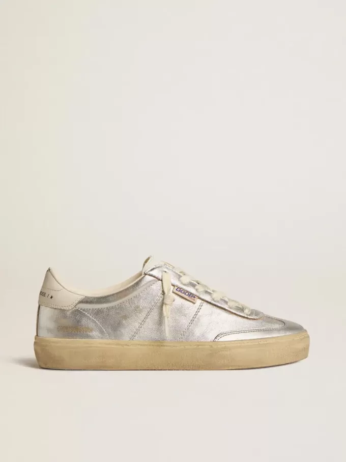 Soul Star en piel plateada metalizada con lengüeta trasera en piel blanca Soul Star en piel plateada metalizada con lengüeta trasera en piel blanca