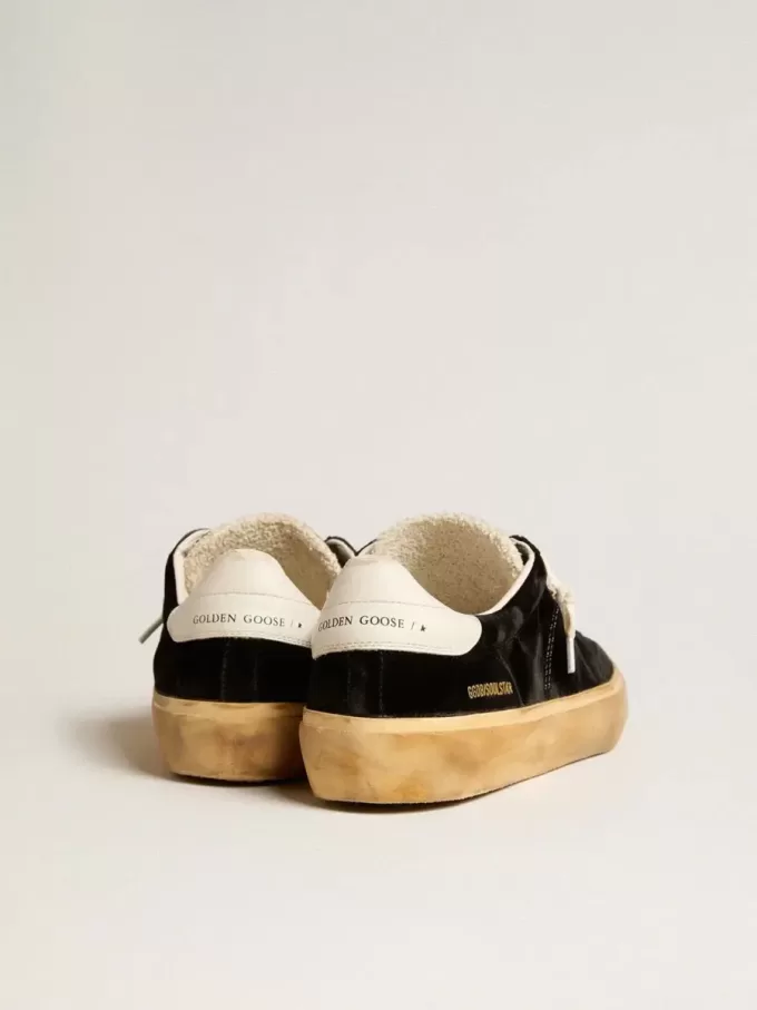 Soul Star para hombre en terciopelo negro con lengüeta del talón en cuero blanco Soul Star para hombre en terciopelo negro con lengüeta del talón en cuero blanco